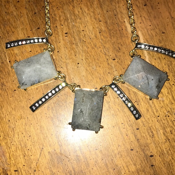 Jewelry - Statement necklace